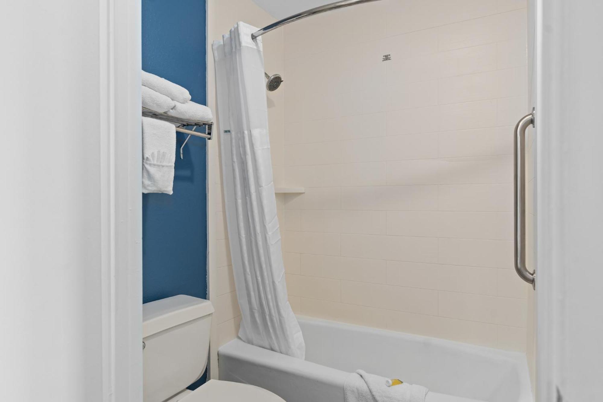 Baymont By Wyndham Orlando East Hotell Alafaya Exteriör bild