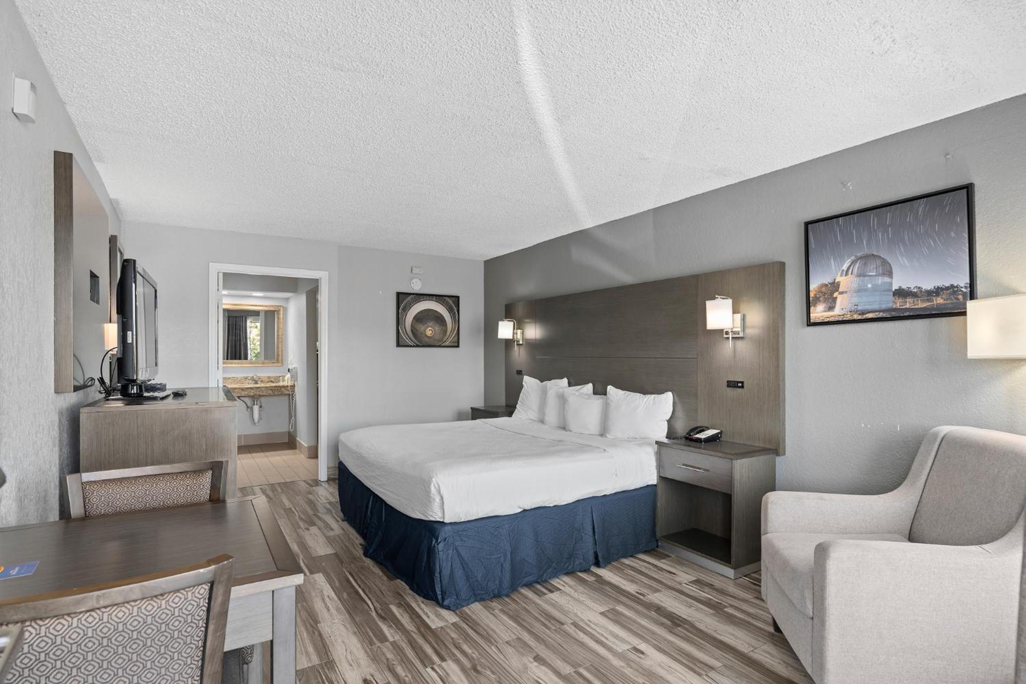 Baymont By Wyndham Orlando East Hotell Alafaya Exteriör bild