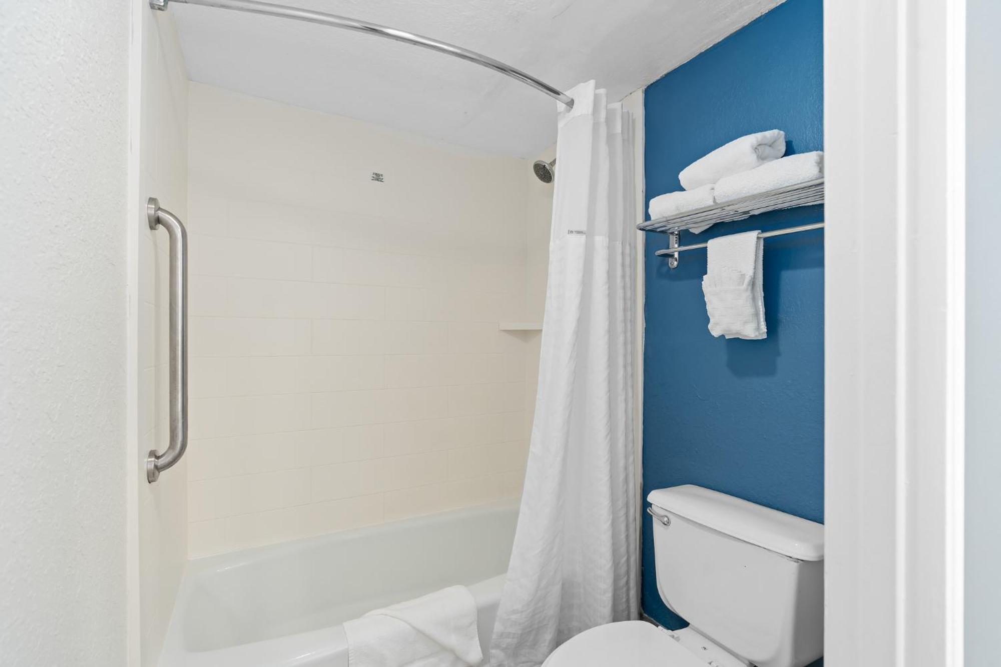 Baymont By Wyndham Orlando East Hotell Alafaya Exteriör bild