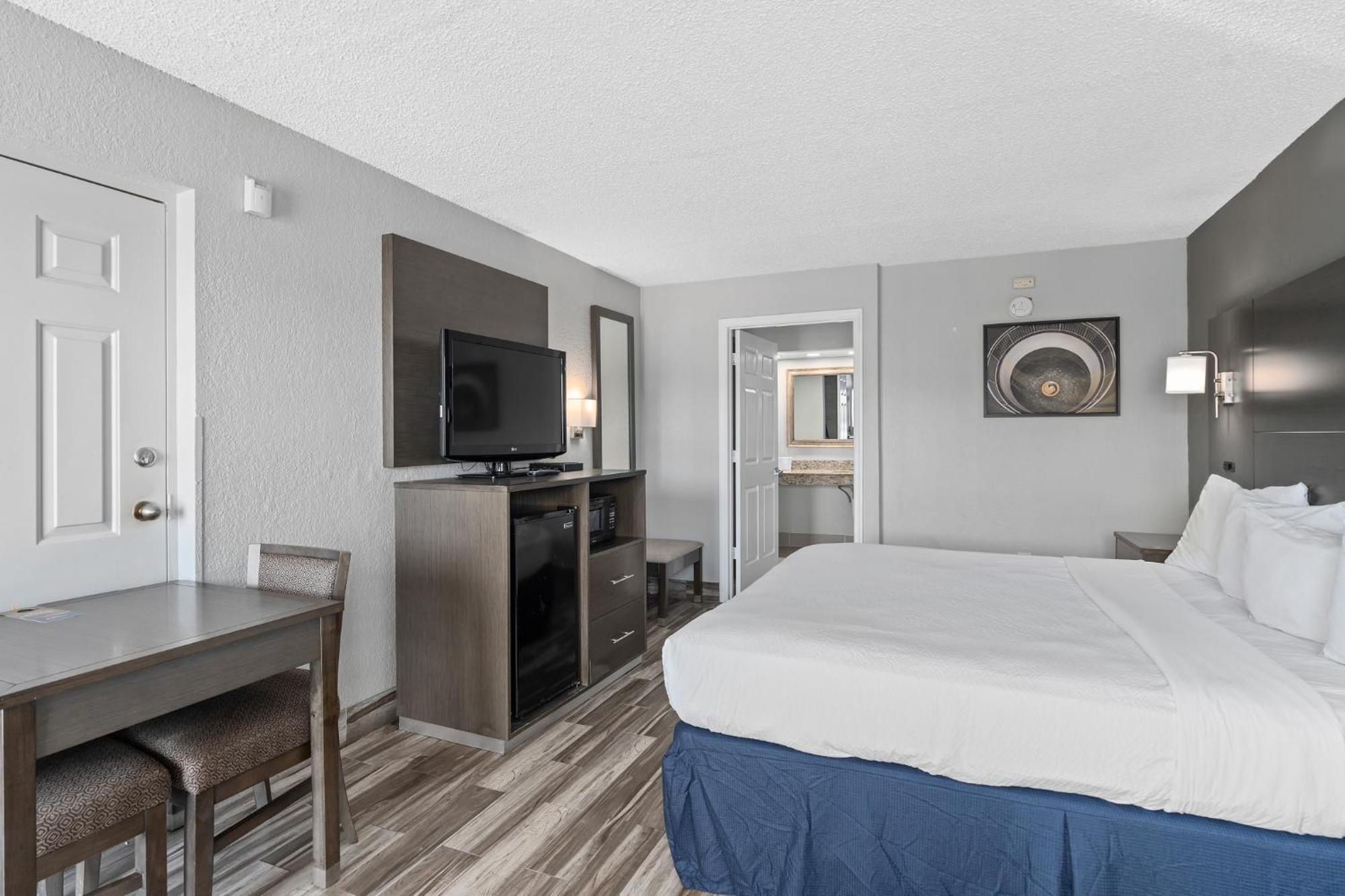 Baymont By Wyndham Orlando East Hotell Alafaya Exteriör bild