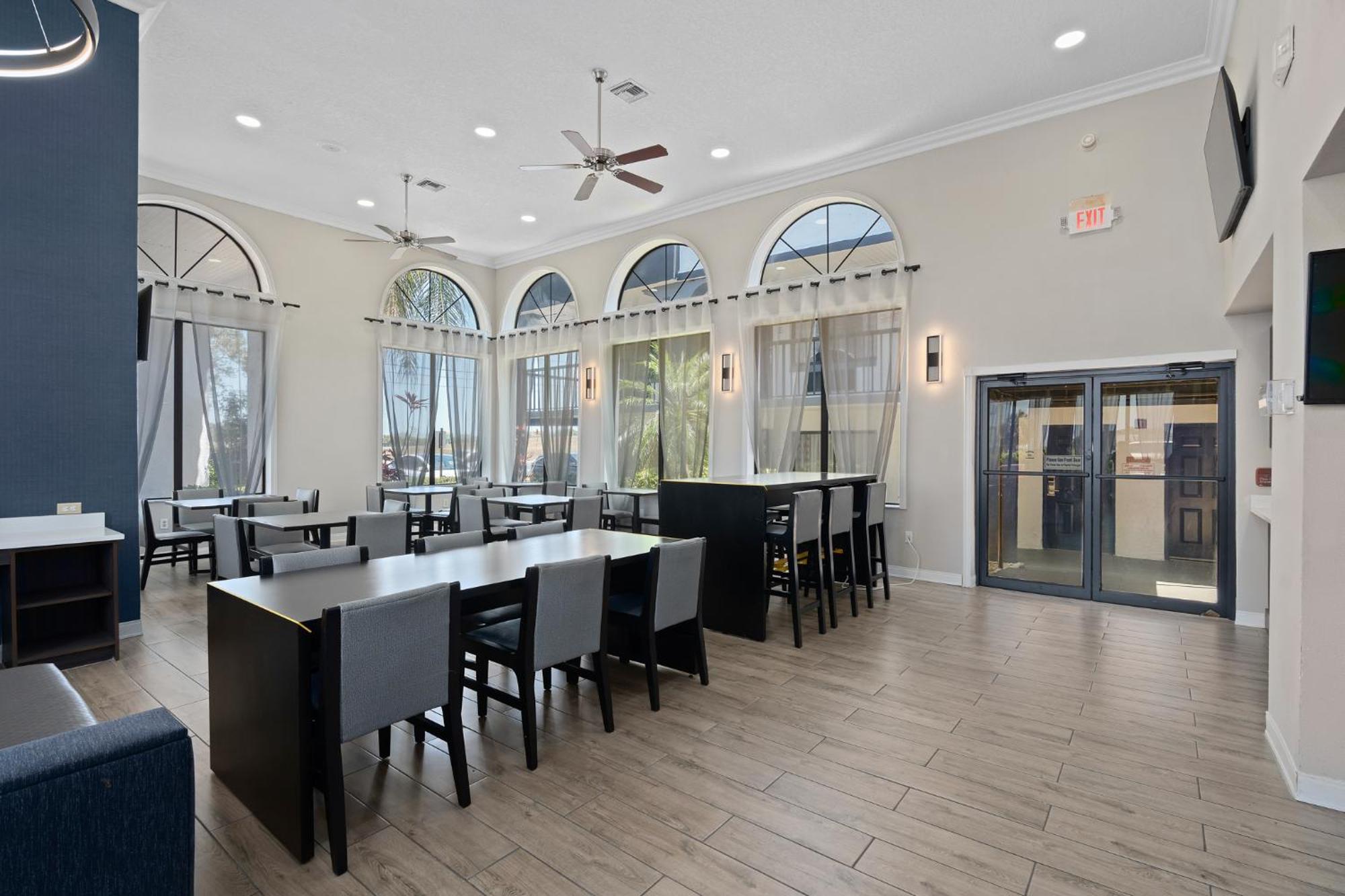 Baymont By Wyndham Orlando East Hotell Alafaya Exteriör bild