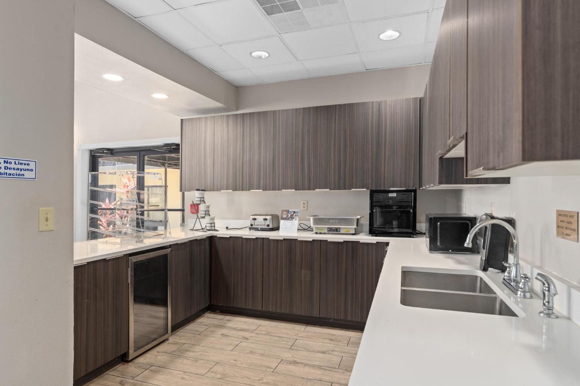 Baymont By Wyndham Orlando East Hotell Alafaya Exteriör bild