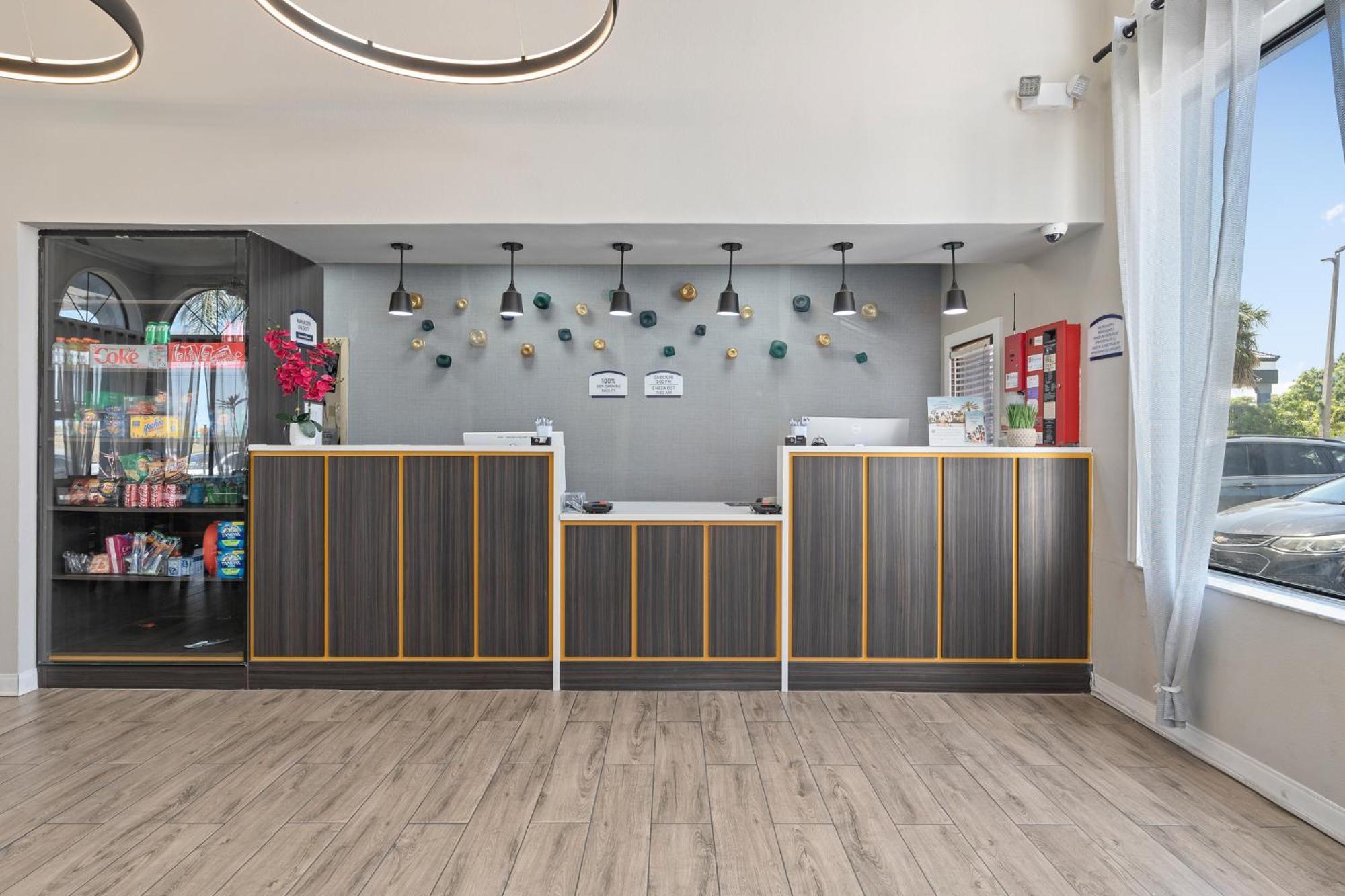Baymont By Wyndham Orlando East Hotell Alafaya Exteriör bild
