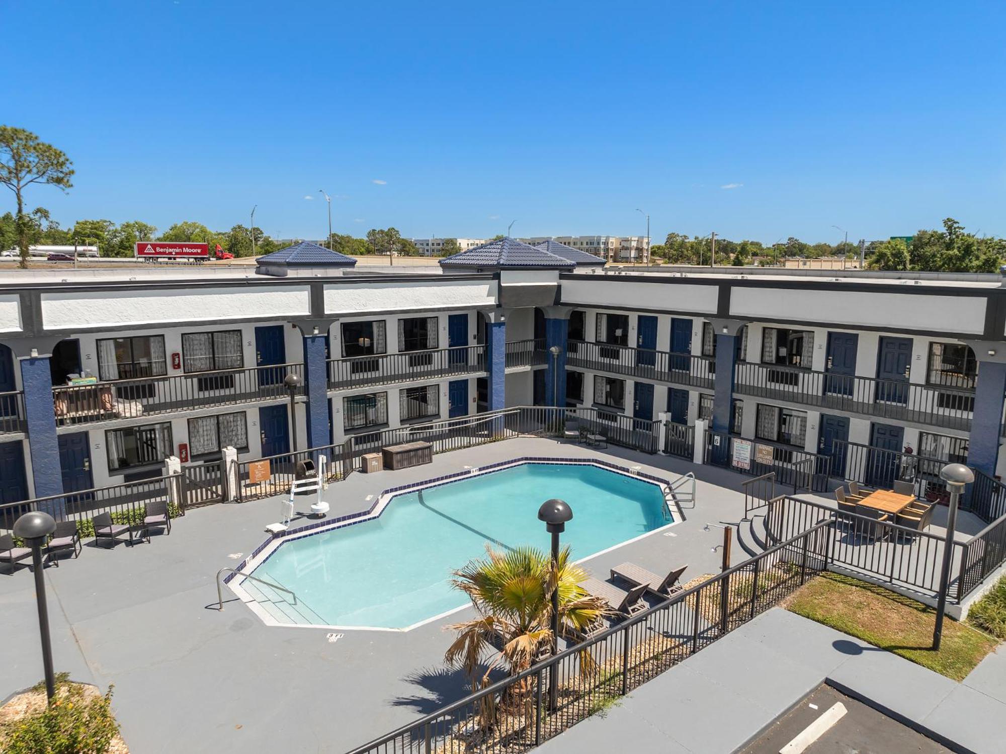 Baymont By Wyndham Orlando East Hotell Alafaya Exteriör bild